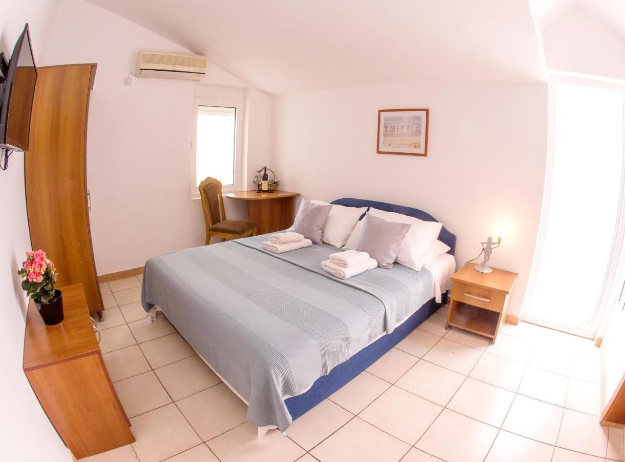 Apartments & Rooms Nikolic ブドヴァ エクステリア 写真