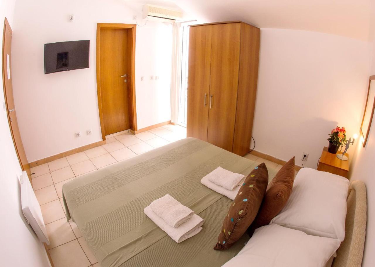 Apartments & Rooms Nikolic ブドヴァ エクステリア 写真