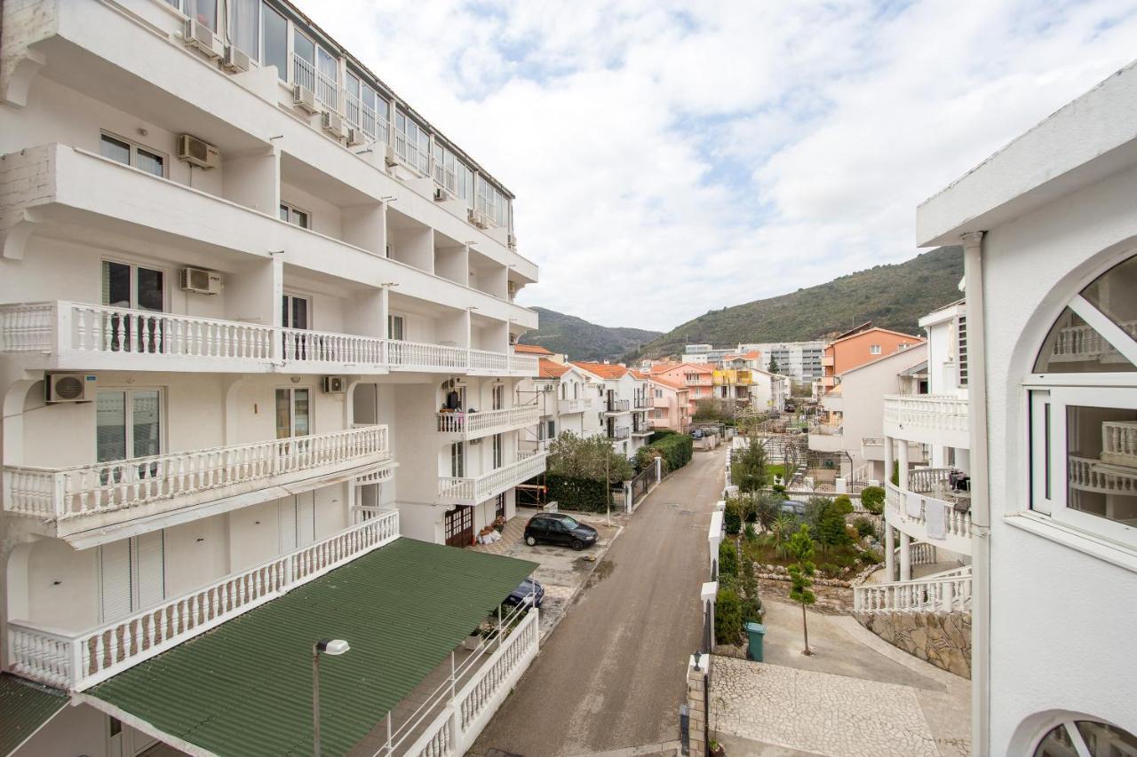 Apartments & Rooms Nikolic ブドヴァ エクステリア 写真