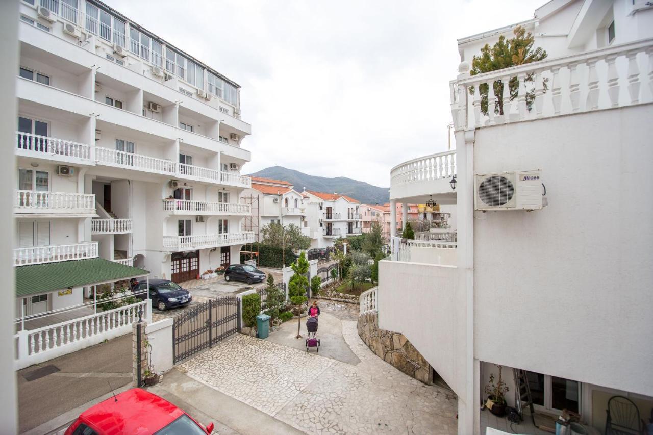 Apartments & Rooms Nikolic ブドヴァ エクステリア 写真