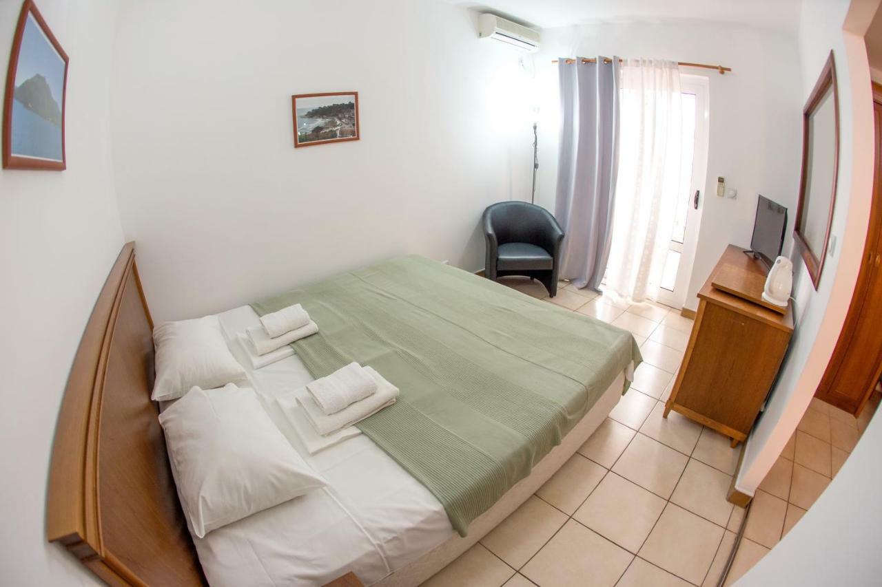 Apartments & Rooms Nikolic ブドヴァ エクステリア 写真