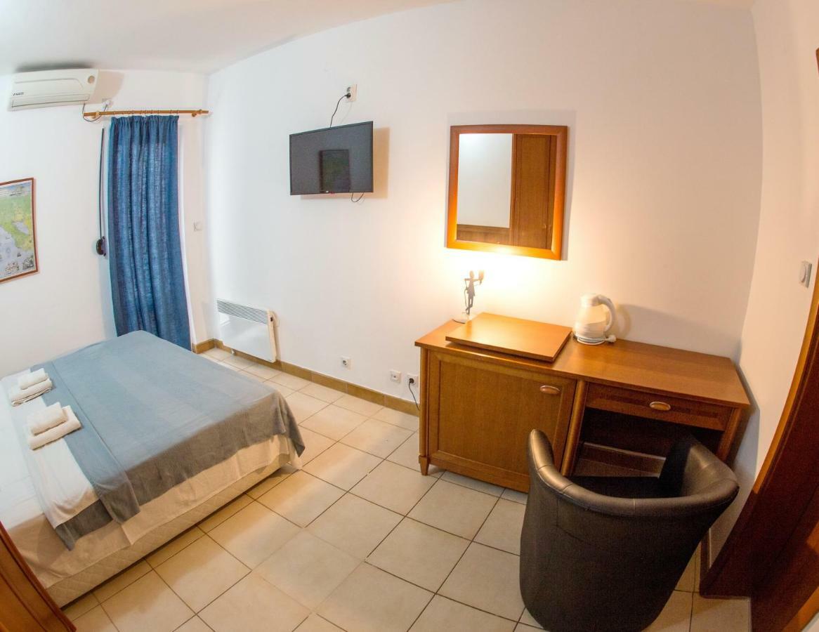 Apartments & Rooms Nikolic ブドヴァ エクステリア 写真